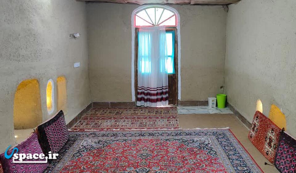نمای داخلی اتاق شماره هفت اقامتگاه بوم گردی نگهدار - خوانسار - روستای ارجنک